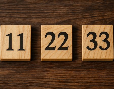 Числа-майстри в нумерології: чому 11, 22 і 33 не зводять до однієї цифри